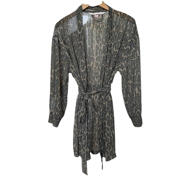 Victoria's Secret Neutral Leopard Print Sheer Robe w/ Belt One Size Knee Length - Picture 1 of 7